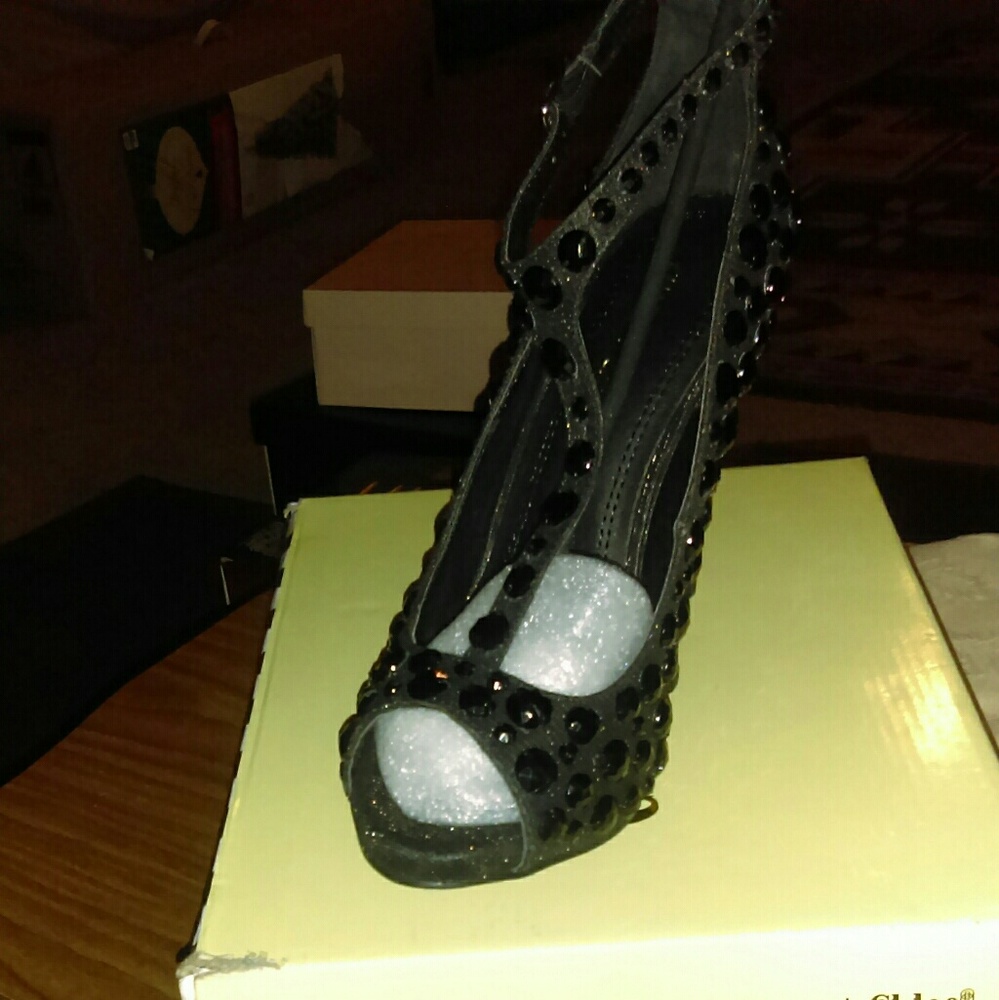 Black Beaded Bling Heel/ new